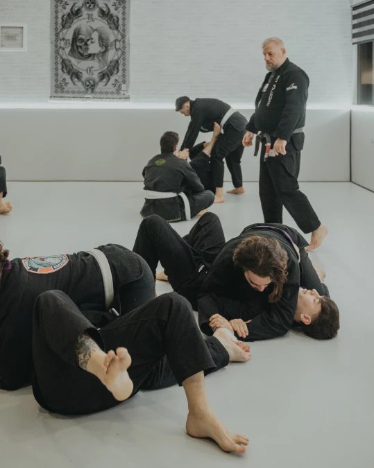 Entrenamiento de Brazilian Jiu-Jitsu en Hardstyle Lab, Cádiz